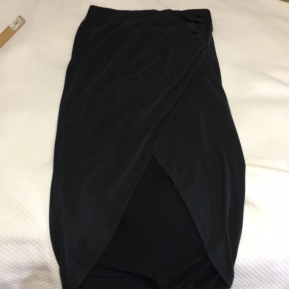 Grey skirt with front split - Picture 1 of 13